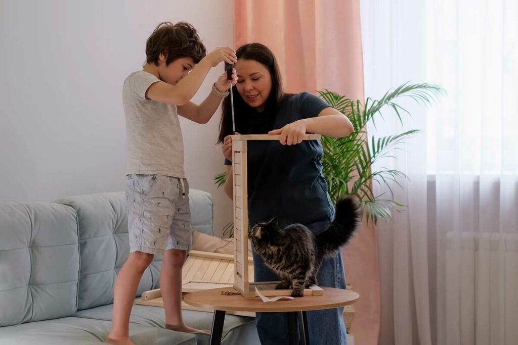 The Ultimate DIY Cat Scratching Post